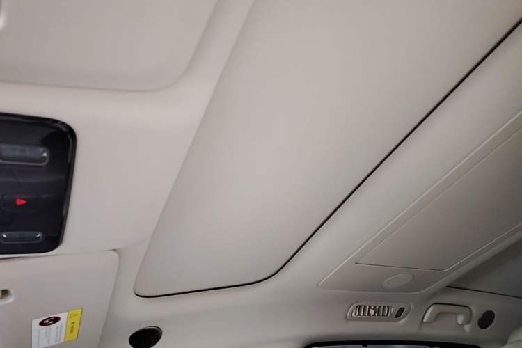 Used Li Auto i8 2025 Model Standard Version Headliner