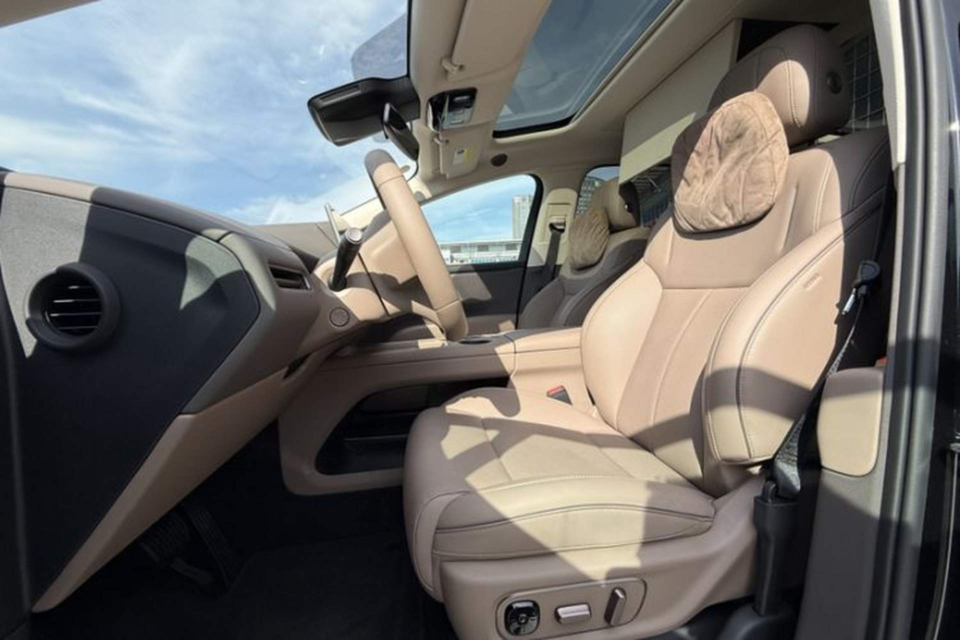 Used Li Auto i8 2025 Model Standard Version Interior 4