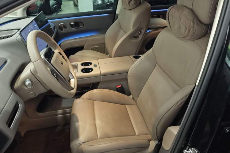 Used Li Auto i8 2025 Model Standard Version Left Front Seat