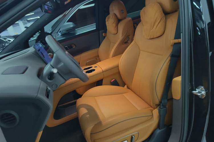 Used Li Auto i8 2025 Model Standard Version Left Front Seat