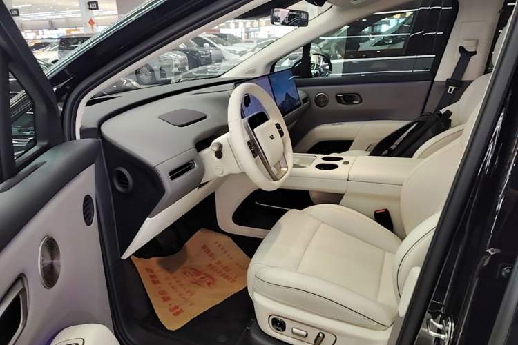 Used Li Auto i8 2025 Model Standard Version Left Front Seat