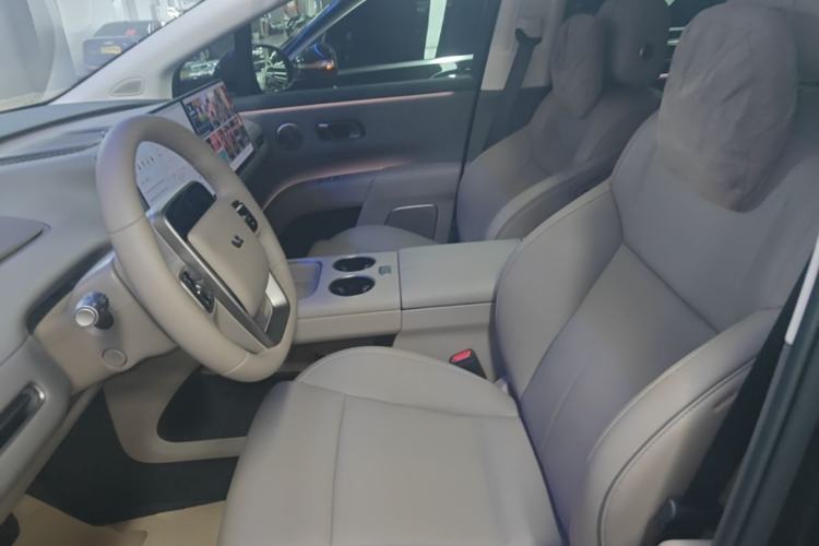 Used Li Auto i8 2025 Model Standard Version Left Front Seat