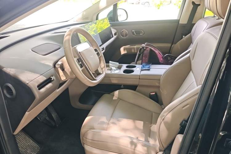 Used Li Auto i8 2025 Model Standard Version Left Front Seat