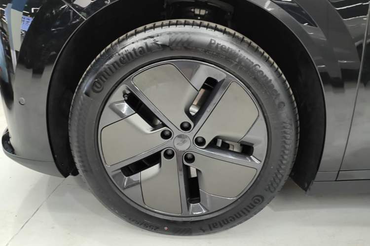 Used Li Auto i8 2025 Model Standard Version Left Front Wheel Hub