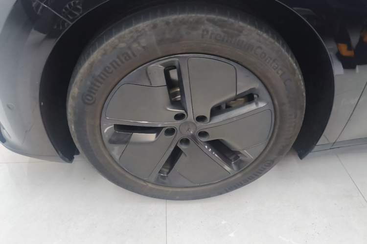 Used Li Auto i8 2025 Model Standard Version Left Front Wheel Hub