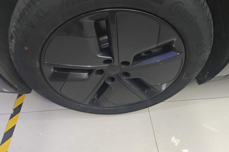 Used Li Auto i8 2025 Model Standard Version Left Front Wheel Hub