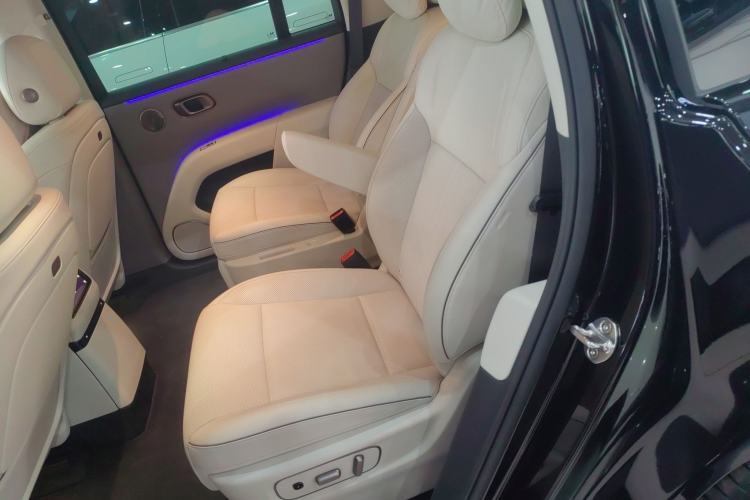 Used Li Auto i8 2025 Model Standard Version Left Rear Seat