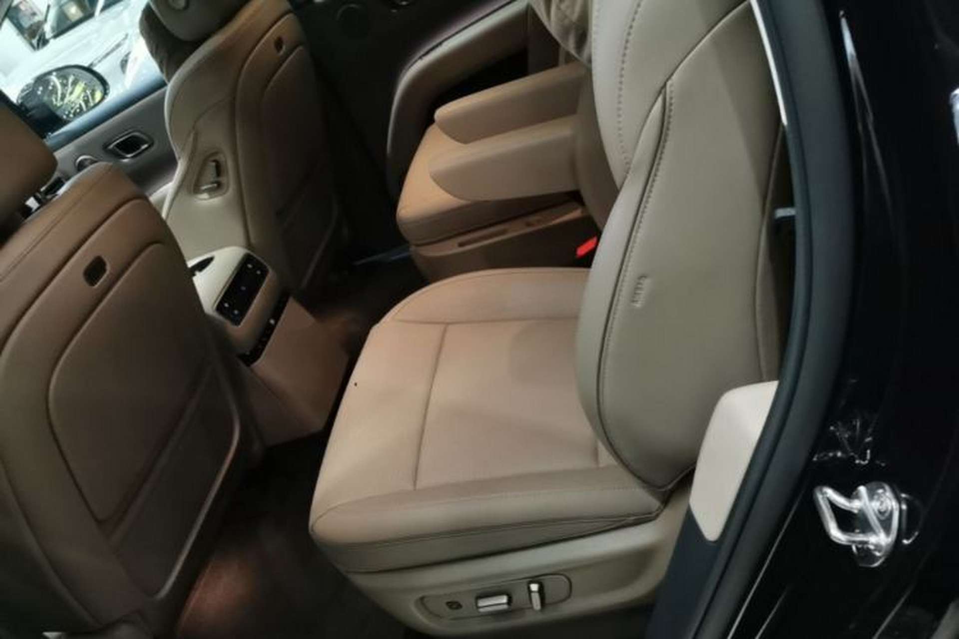 Used Li Auto i8 2025 Model Standard Version Left Rear Seat
