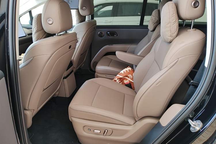 Used Li Auto i8 2025 Model Standard Version Left Rear Seat