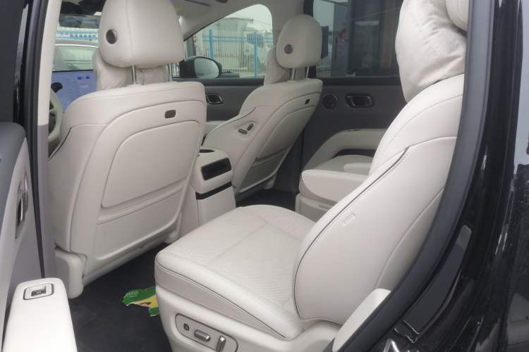 Used Li Auto i8 2025 Model Standard Version Left Rear Seat