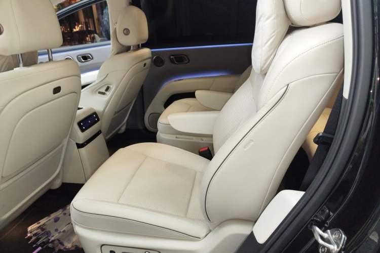Used Li Auto i8 2025 Model Standard Version Left Rear Seat