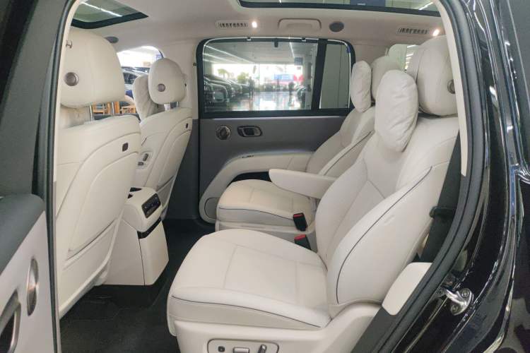 Used Li Auto i8 2025 Model Standard Version Left Rear Seat