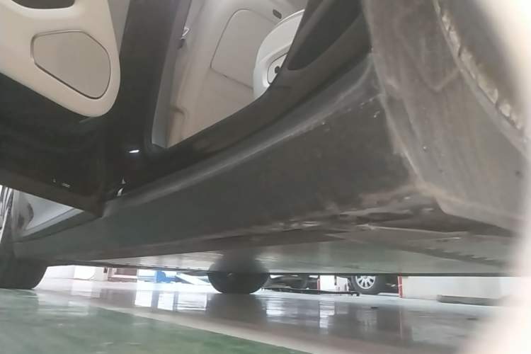 Used Li Auto i8 2025 Model Standard Version Left Side Sill