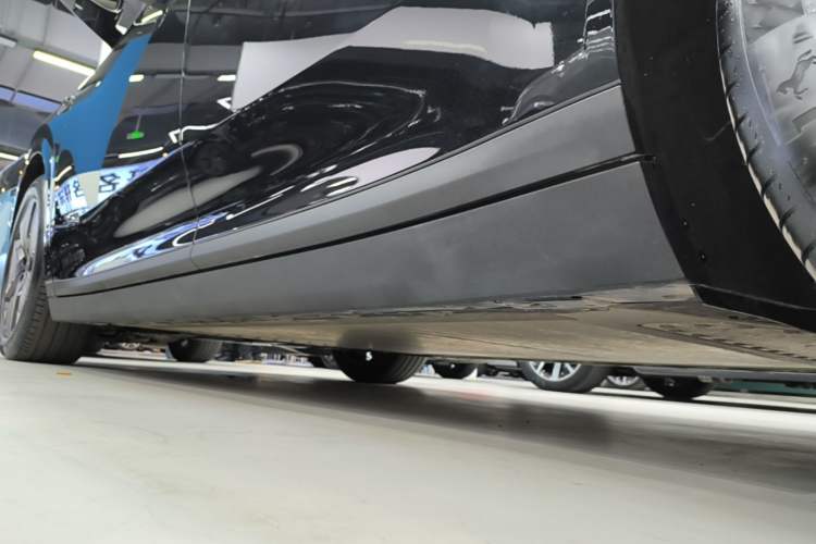 Used Li Auto i8 2025 Model Standard Version Left Side Sill