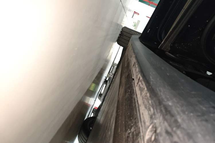 Used Li Auto i8 2025 Model Standard Version Left Side Sill