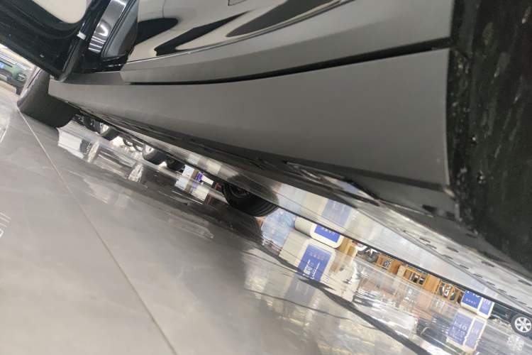 Used Li Auto i8 2025 Model Standard Version Left Side Sill