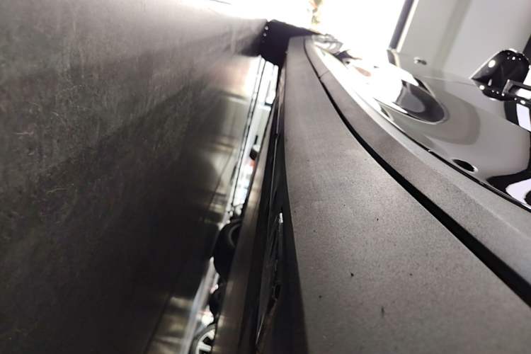 Used Li Auto i8 2025 Model Standard Version Left Side Sill