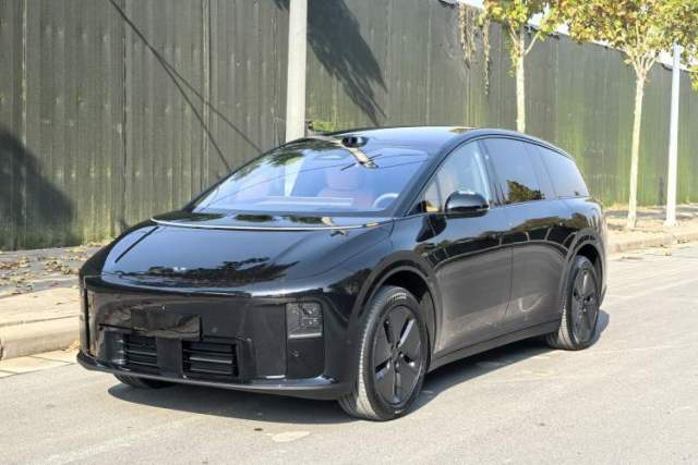 Used Li Auto i8 2025 Model Standard Version