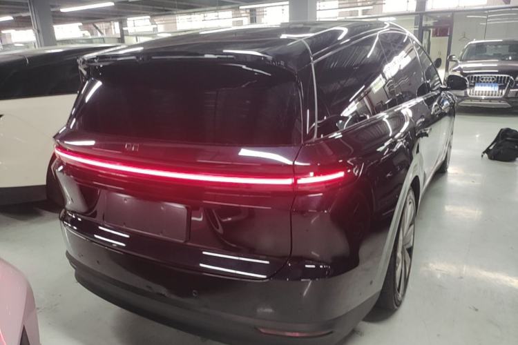 Used Li Auto i8 2025 Model Standard Version Rear Right 45 Deg