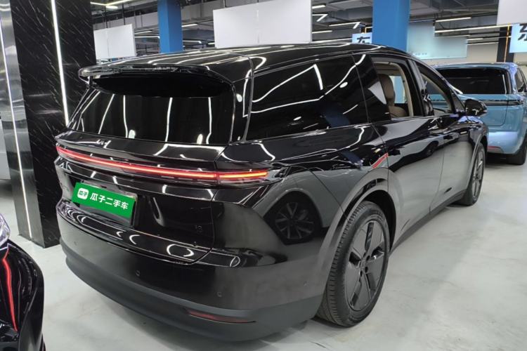 Used Li Auto i8 2025 Model Standard Version Rear Right 45 Deg