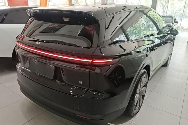 Used Li Auto i8 2025 Model Standard Version Rear Right 45 Deg