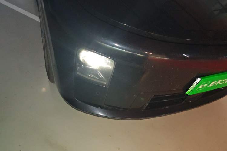 Used Li Auto i8 2025 Model Standard Version Right Front Headlight