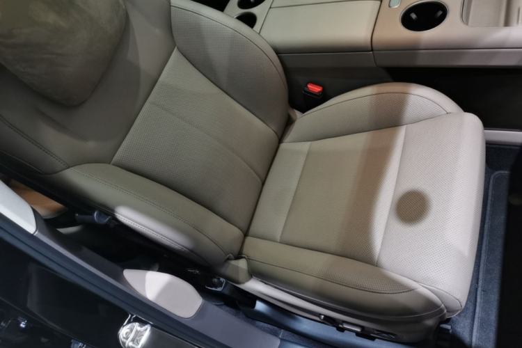 Used Li Auto i8 2025 Model Standard Version Right Front Seat