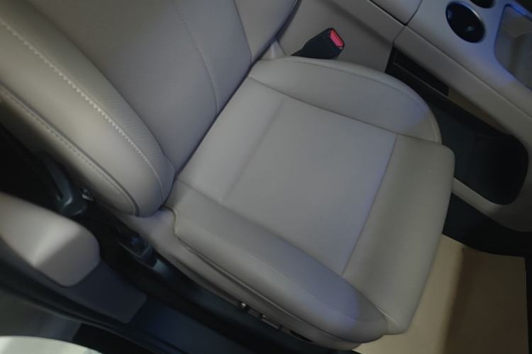 Used Li Auto i8 2025 Model Standard Version Right Front Seat