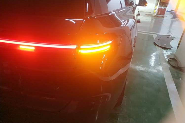 Used Li Auto i8 2025 Model Standard Version Right Rear Taillight