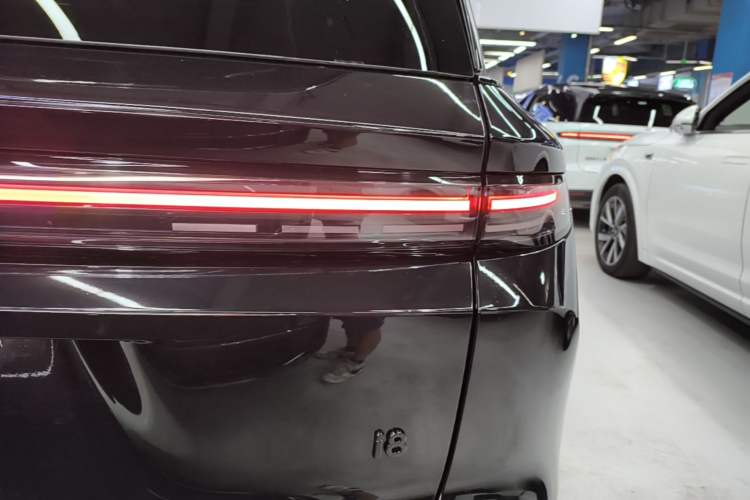 Used Li Auto i8 2025 Model Standard Version Right Rear Taillight