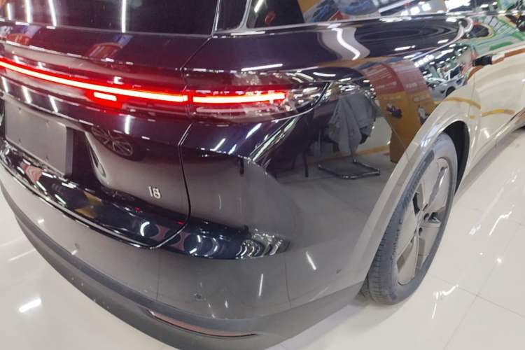 Used Li Auto i8 2025 Model Standard Version Right Rear Taillight