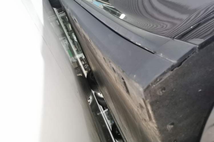 Used Li Auto i8 2025 Model Standard Version Right Side Sill