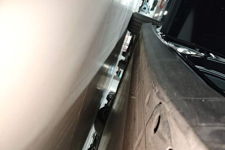 Used Li Auto i8 2025 Model Standard Version Right Side Sill