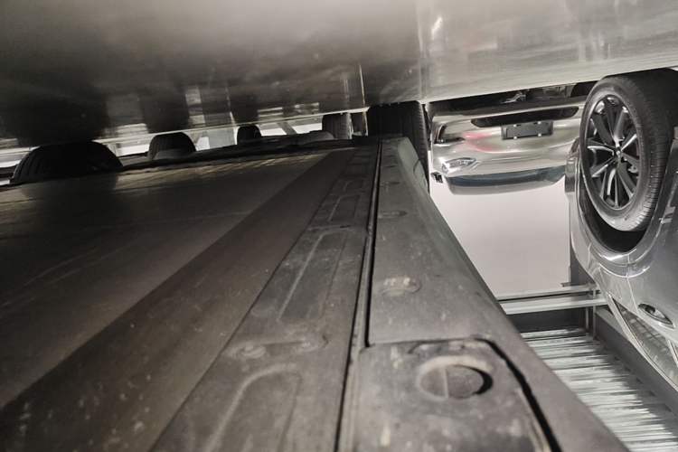 Used Li Auto i8 2025 Model Standard Version Right Side Sill