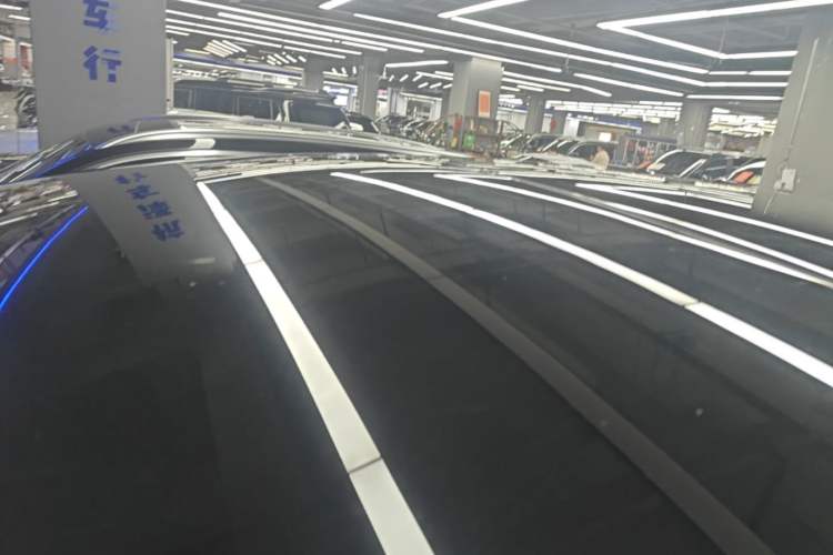 Used Li Auto i8 2025 Model Standard Version Roof