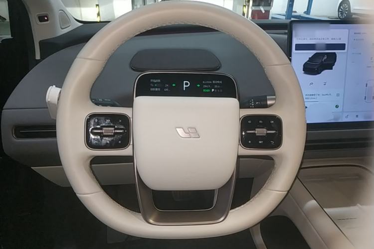 Used Li Auto i8 2025 Model Standard Version Steering Wheel
