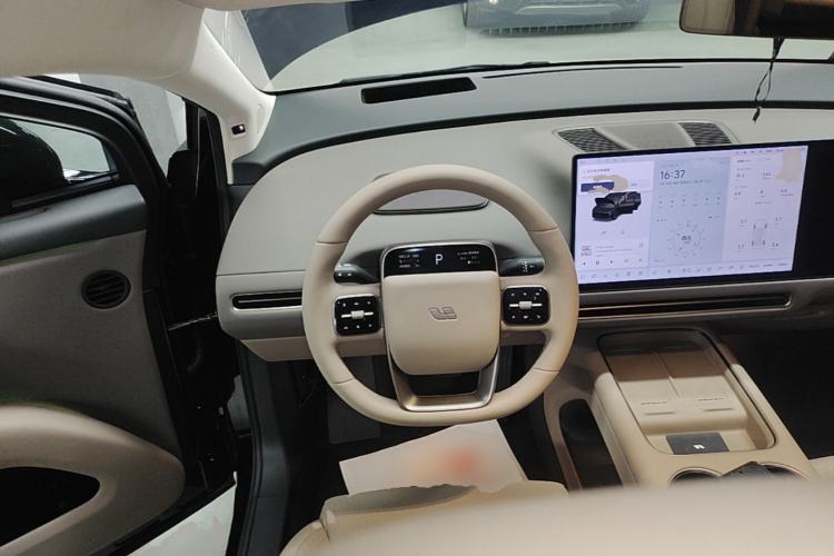 Used Li Auto i8 2025 Model Standard Version Steering Wheel