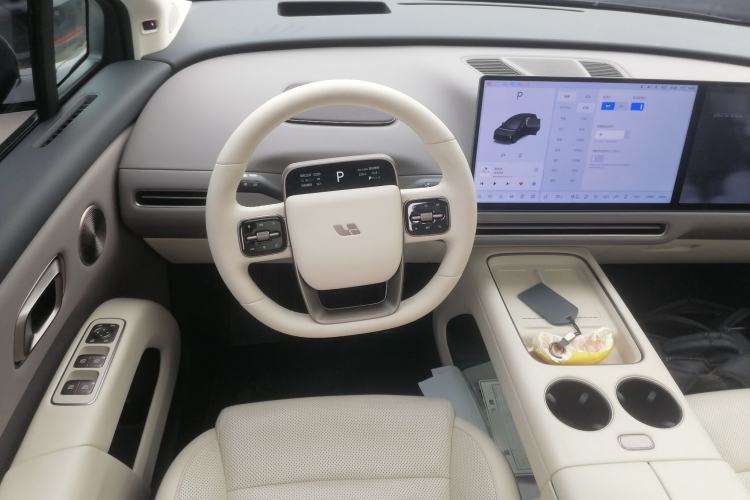 Used Li Auto i8 2025 Model Standard Version Steering Wheel