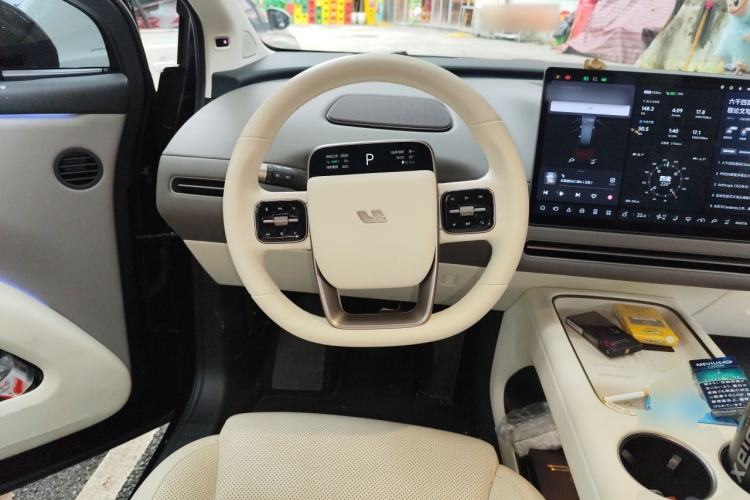 Used Li Auto i8 2025 Model Standard Version Steering Wheel