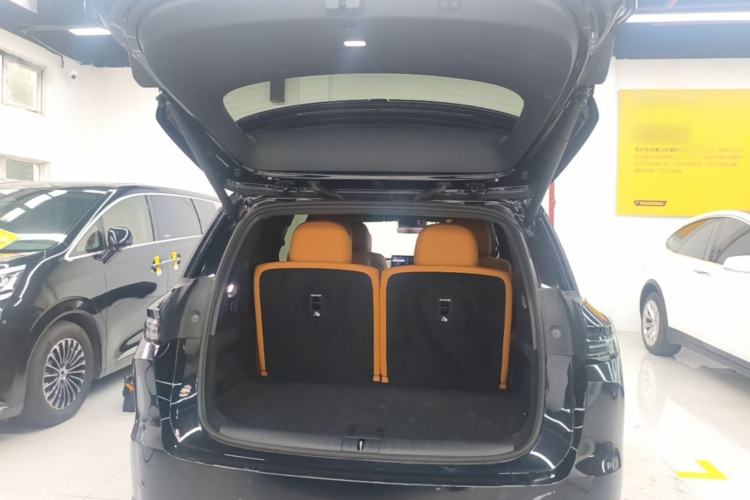 Used Li Auto i8 2025 Model Standard Version Trunk