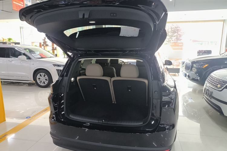 Used Li Auto i8 2025 Model Standard Version Trunk