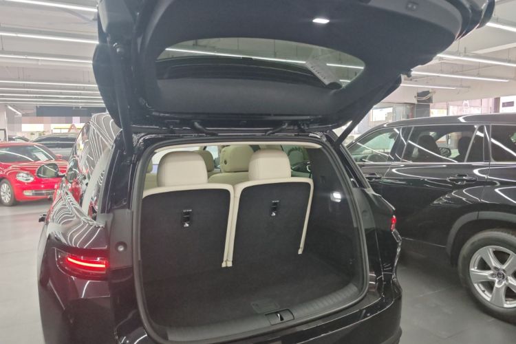 Used Li Auto i8 2025 Model Standard Version Trunk