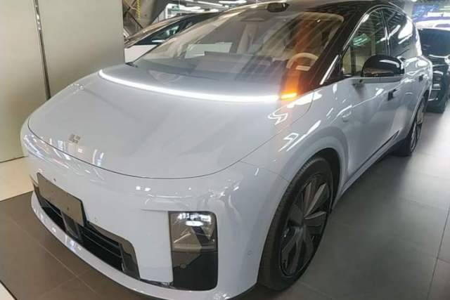 Used Li Auto i8 2025 Model Standard Version