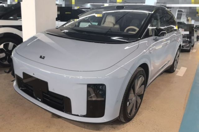 Used Li Auto i8 2025 Model Standard Version