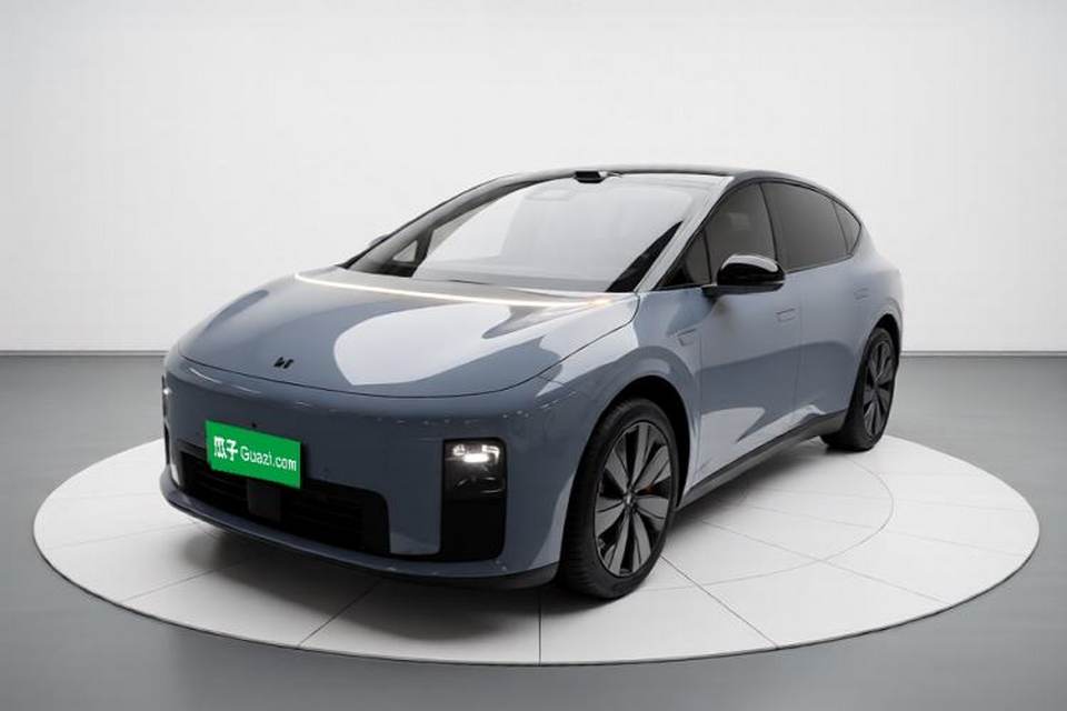 Li Auto Li Auto i8 2025