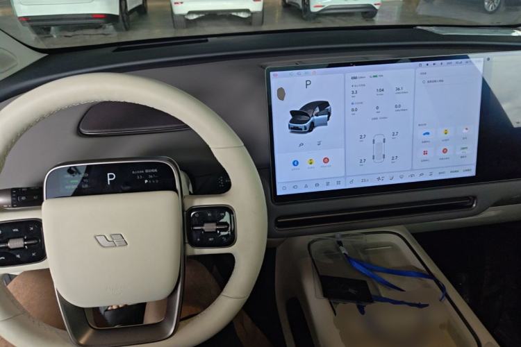 Used Li Auto i8 2025 Model Standard Version Center Console