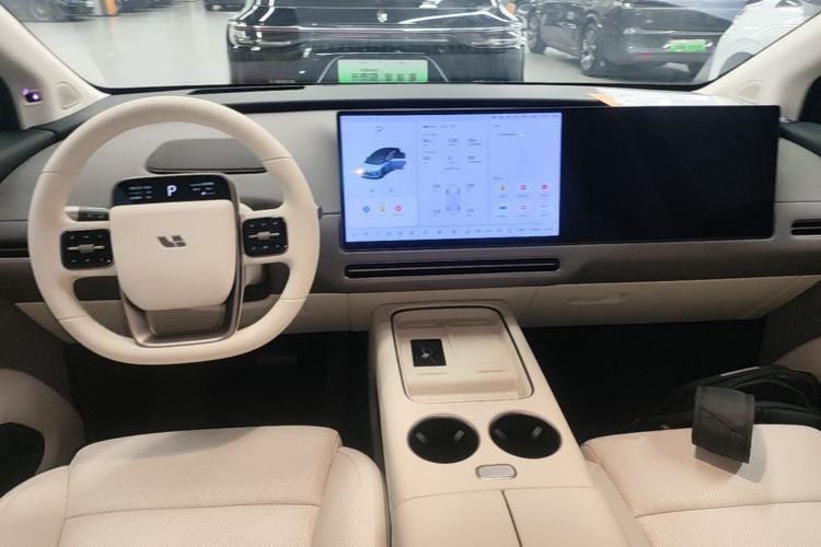 Used Li Auto i8 2025 Model Standard Version Center Console