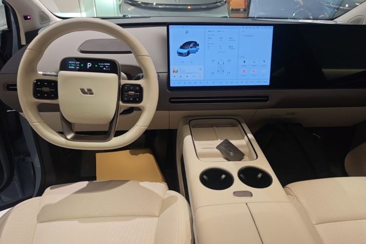 Used Li Auto i8 2025 Model Standard Version Center Console
