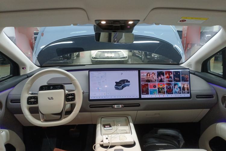Used Li Auto i8 2025 Model Standard Version Center Console