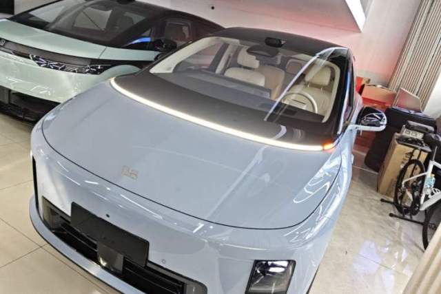 Used Li Auto i8 2025 Model Standard Version